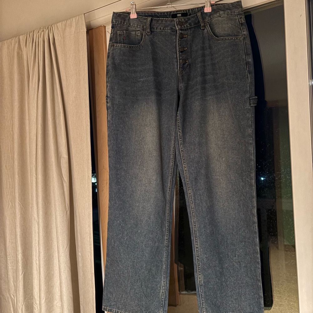 FRYE Jeans